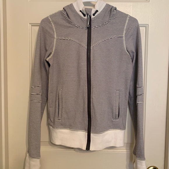 Lululemon Zip Up - Picture 1 of 5